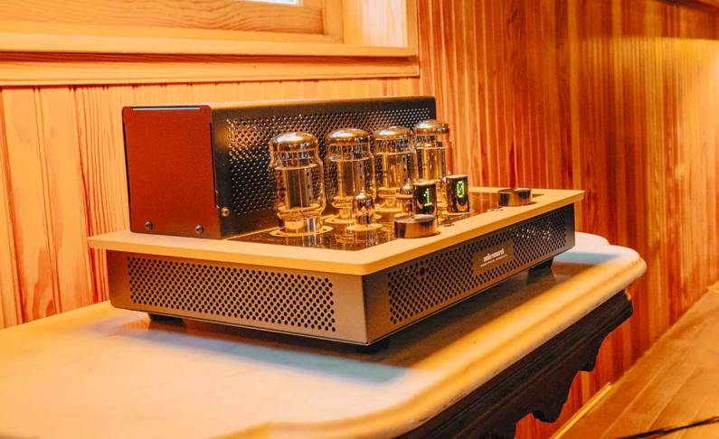 Audio Research i50 integrated amplifier feature
